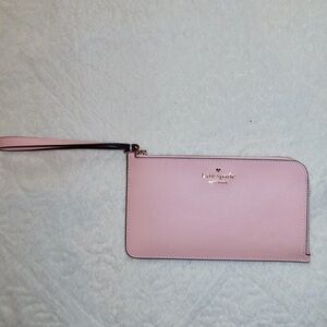 Kate Spade Wristlet / Wallet Light Pink 🩷